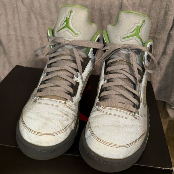 Air Jordan 5 Gray Green Sneakers main image 7